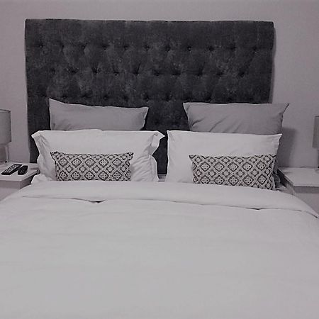 Sapphire Court Bed and Breakfast Gaborone Exterior foto